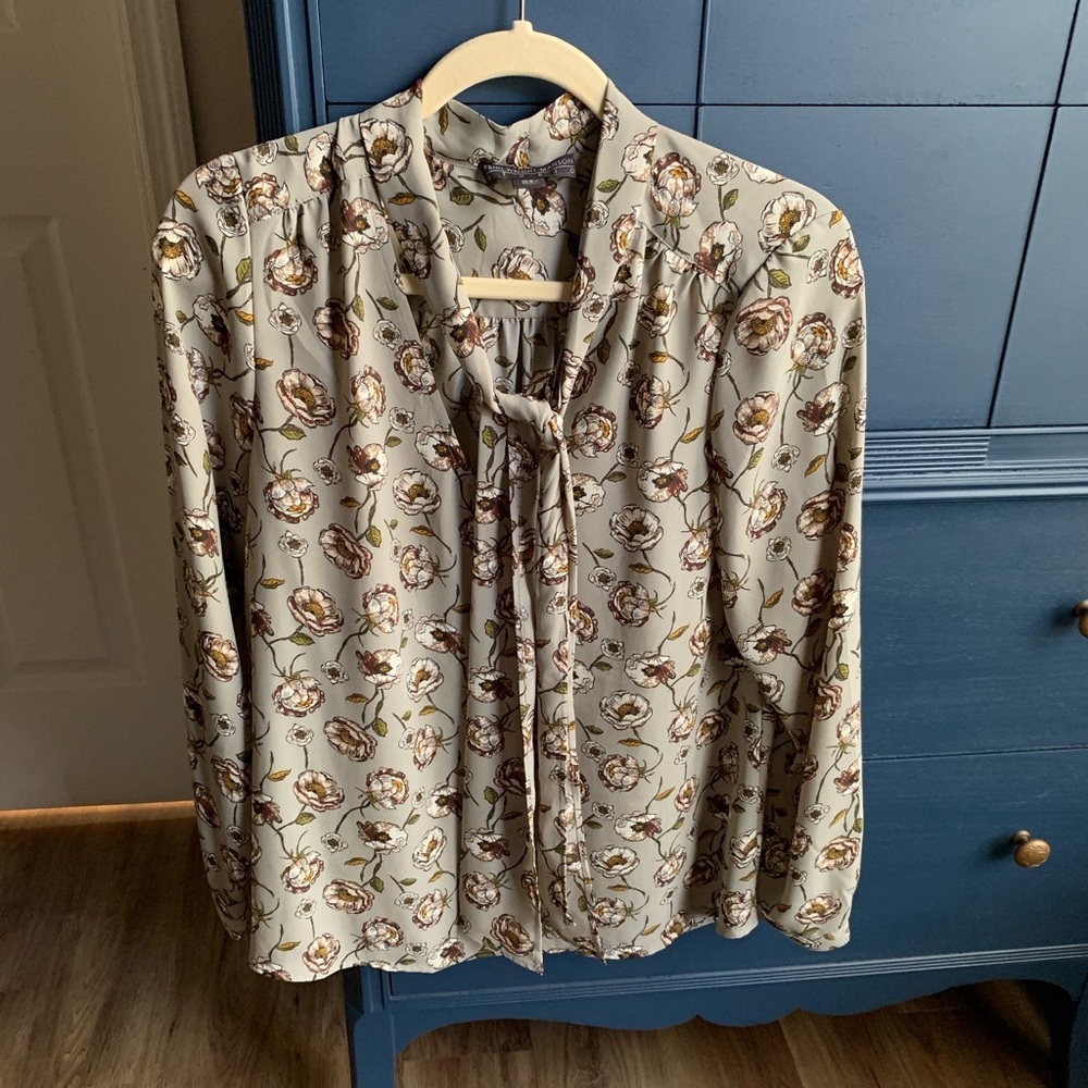 EUC 🍁 Fenn Wright Manson Studio Floral Blouse